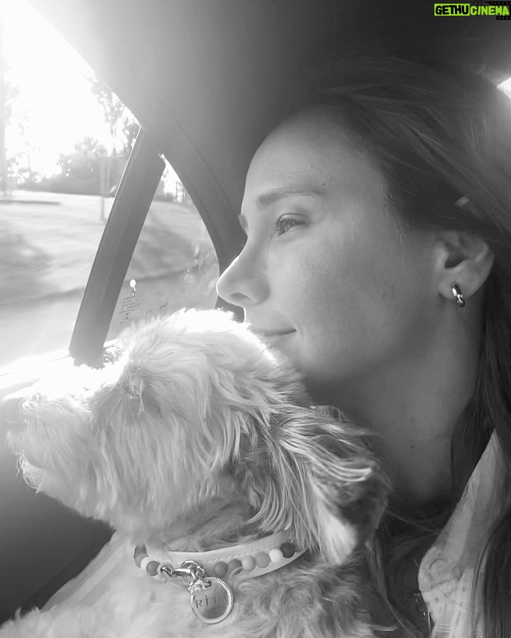 Burçin Terzioğlu Instagram - Rita 🖤 güzel kızım 🖤 hoşcakal🖤