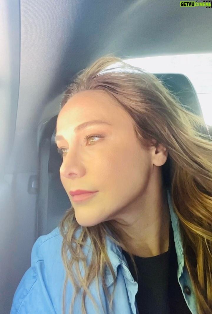Burçin Terzioğlu Instagram - 🎶: CYMANDEDove