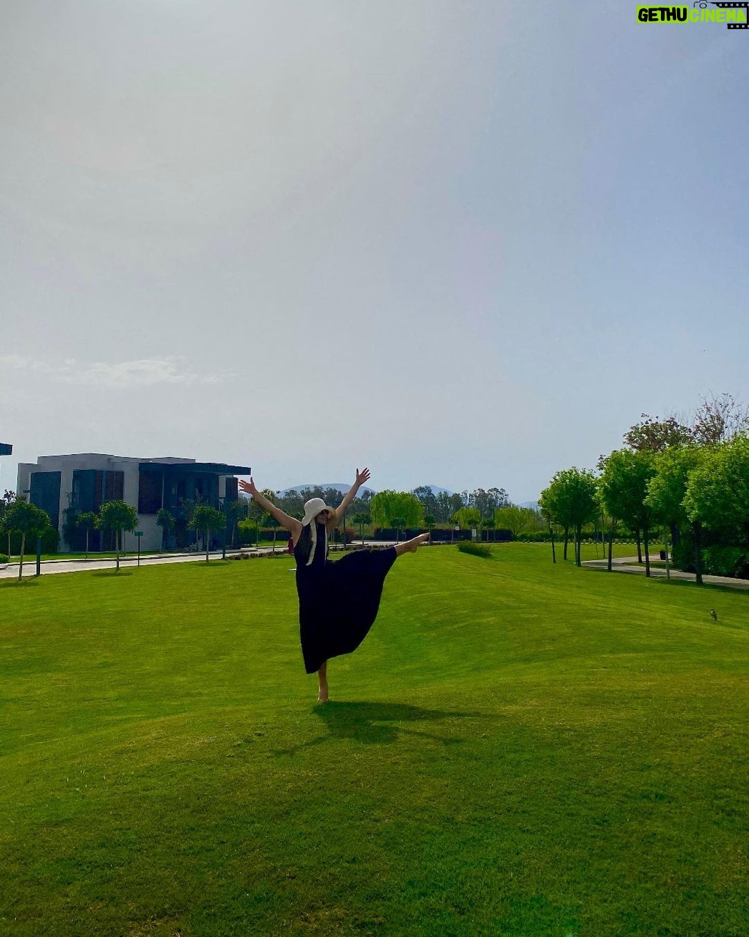 Burçin Terzioğlu Instagram - Can’t stop