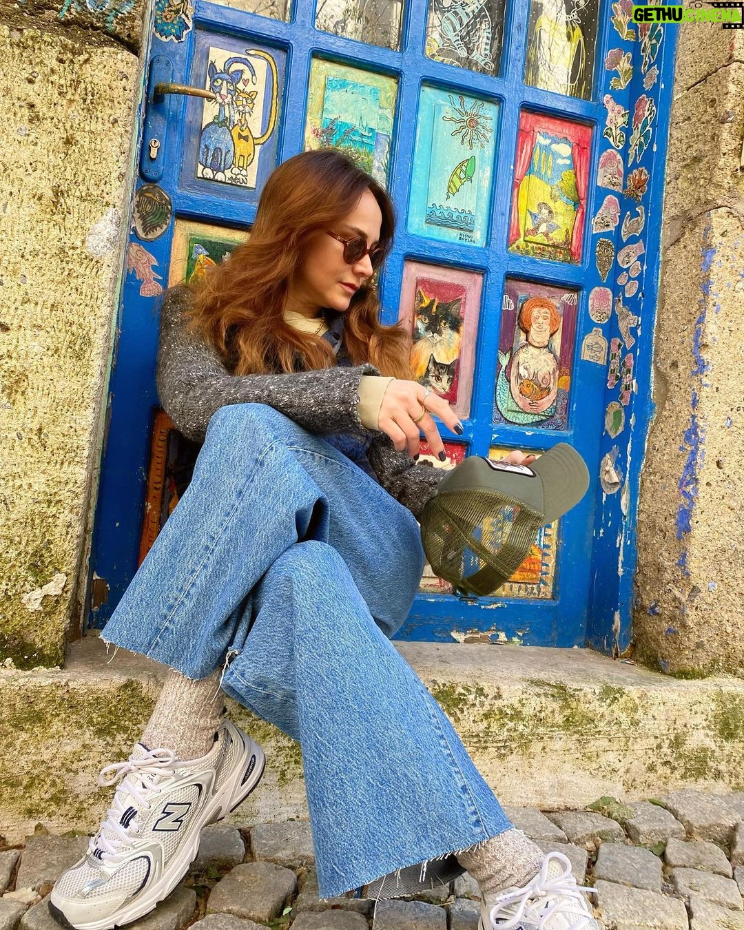 Burçin Terzioğlu Instagram - Kapı aşkına…🎈