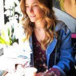 Burçin Terzioğlu Instagram - Bu hafta söz verdim kendime günde iki kahveden daha fazla içmeyeceğim. Bazı günler abartıyorum çünkü. ☕️ ☕️