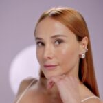 Burçin Terzioğlu Instagram - 3 Serum etkisini tek ürünle elde etmek mümkün mü? Yeni Renergie Triple Serum ile, evet! Cildimde kısa zamanda bu kadar güzel etki aldığım canlandıran, güçlendiren ve onaran Renergie Triple Serum ile siz de tanışın👆🏼 #hcftripleserum
