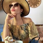 Burcu Güneş Instagram - Mutluu Haftalarrr🎶🫶 Bana Hep Yazz 🌞 ✍🏼🤪 Story’de kalmasın artık bu kareler diyenlere gelsin..