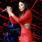 Burcu Güneş Instagram - Ankara’da @lnbilgisayar ‘ın 30.Yaşı ile, Cumhuriyetimizin 100.Yaşı birleşince muhteşem güzellikte bir geceye imza attık! 🇹🇷💯 Emeği geçen herkese teşekkürlerimle ❤️🎶🌞 @forcostume.ozlemsonmez 🌹 @serkan.unal & @ercumentkuluk 💋