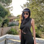 Burcu Güneş Instagram - Uzun zamandır plânladığım huzurun tam ortasında✨ 🦉🌳🌿🪴🦜🐾🐝