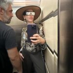 Burcu Güneş Instagram - Mutluu Haftalarrr🎶🫶 Bana Hep Yazz 🌞 ✍🏼🤪 Story’de kalmasın artık bu kareler diyenlere gelsin..