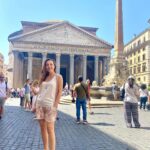 Burcu Kara Instagram – Madem bugün Perşembe,haydi Roma anılarına gidelim.😍İmkan olsa her fırsatta o sokaklarda olmak isterim.Siz şu an imkanınız olsa hangi ülkeye gitmek istersiniz?🇮🇹🍕🍦