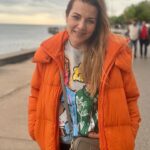 Burcu Kara Instagram – Bugün hepimiz tatiliz.Öyle olunca günümüz park mesaisi ve annaaaaaaaa sesleriyle geçiyor.Peşlerinde koşturmaktan dağıldım bugün.Kimler böyle bakalım?😂