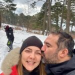Burcu Kara Instagram - Memleketten kar manzaraları😂Yoğun kar yağışı tatilcilere keyifli anlar yaşattı sevgili seyirciler.❄️(Storylerde karsambaç yemeği var.Kimler biliyor?)