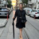 Burcu Kara Instagram - Moda'da bir sonbahar akşamı.Başbaşa olduğumuz ve fotoğraf çektiğimiz bir yürüyüşten.❤️