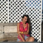 Burcu Kara Instagram - Bir zamanlar Malibu'da.😍Sadece Ali varken fotoğraf çektirmeye fırsatım oluyordu.Şimdi eski fotoğraflarla yetiniyorum.😂🙏🏼❤️