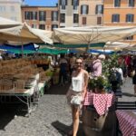 Burcu Kara Instagram – Madem bugün Perşembe,haydi Roma anılarına gidelim.😍İmkan olsa her fırsatta o sokaklarda olmak isterim.Siz şu an imkanınız olsa hangi ülkeye gitmek istersiniz?🇮🇹🍕🍦