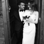 Buse Arslan Instagram - Çok sevdim 🤍👰🏼‍♀️ Tüm güzel dilekleriniz için teşekkür ederiz . Thank you for all your good wishes. Which of the three wedding dresses is your favourite?😃 @zuleyhakuruwedding 💫 📸: @hakanakmanwedding @anakampsocial @gbgstyle