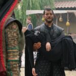 Buse Arslan Instagram - Dündar bey ‘ in Kulucahisar’ın Bacıyan-ı Rum ‘un Cerkutay’ın Ve Yeni Şehir’in deli kızı Aygül Hatun iyi ki seni tanıdım deli kız iyi ki ! Sayende daha cesur daha gözükarayım. Gönlüme değen, kalbimi zenginleştiren, çelme takan ,dersleri bitirmeyen, bedel ödeten, bedel ödeyen, çok koşan çok öğrenen, çok seven… 3 yıl artı çiftlik zamanlarım🤍 Dünyanın en iyi kalpli aktörleri. Sizin ile dağ tepe koşturmayı çok sevdim. Canım partönerim,şansım hayatım boyunca senin kadar yetenekli aktörlerle karşılaşıyım… Ve bugünleri çok özlemeden yine sahnede olalım. @cagrisensoy Komutanlar ,generaller, acemi birliği ve ustalıkta öğrenen, öğreten zamanlar ,hocalarım ekibimiz. 🙂🤍 Ve babacanlığı, kalbi ile @huseyinnureddindal ve nezaketi, naifliği, kadının iş güzelleştirdiğinin kanıtı @aslizeyneppekerbozdag ve yapımcımız @mehmetbozdag iyi ki Aygül’ ü seçtin iyi ki yüreklendirdin.🙏🏻 Hep güzellikleri hatırlarım kalbim de çok güzelsiniz ben botları çıkattım askerlik biter teşekkürler 🤍