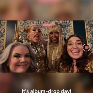 Busy Philipps Instagram - who’s ready for THE EVAS TOUR

📺: girls5eva, now streaming