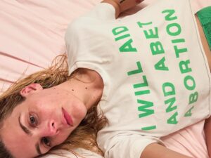 Busy Philipps Instagram - I put a link in my bio (and in my stories) to donate to my @statesprojectus Giving Circle to help flip ARIZONA. DONATE WHAT YOU CAN! Share it!!! We can do it- 2 seats in each chamber will give us the control on the State level in order to repeal this insane and archaic law from 1867 banning abortion in AZ. PLEASE consider donating! Also @arizonaforabortionaccess has collected enough signatures to put the issue before Arizona voters in the upcoming election with a ballot measure which would enshrine abortion as a right in the AZ state constitution. LETS MAKE SURE THAT HAPPENS TOO! WE WON’T LET THEM PUT US BACK IN TIME. 

1.i will fight for abortion rights in my home state and in yours. 2. me at 15, after i had an abortion 
3. good lord. unsurprising but good lord.
4. 1864 
5. i think these anti abortion people have straight up lost their minds - my god. 
6. @statesprojectus LINK IN BIO TO DONATE
7. this is a tweet i saved from when i testified before congress in 2019 about my own experience having an abortion at age 15 in Arizona. 
Anyway. i hate this all but let’s do what we can and fuxk these disgusting old men. i hope they rot in hell.