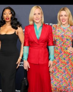 Busy Philipps Instagram - What a great night supporting @planned_parenthood_ny and honoring @patriciaarquette and @theestallion for their commitment to standing up for bodily autonomy and right to healthcare for all. (also i’m obsessed by the last pic from Daily Mail where they just photoshopped the 3 of us together 😂) Look, it’s obviously been hard for everyone to watch the never ending attacks on our rights in this country and our bodies being used as weapons for political purposes but @planned_parenthood_ny has been meeting the increasing needs of people from all over the country and remains committed to providing safe healthcare for everyone. Planned Parenthood was there for me and i will always show up for them❤️ Thank you @scardinoandsons for being the best date! (my dress is @queensofarchive ) IF YOU WANT TO BUY THE “Don’t Fuck With Us, Don’t Fuck Without Us” SWEATSHIRT- it’s by @shopsocialgoods and 100% of the proceeds go to @planned_parenthood_ny ❤️✨