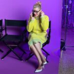 Busy Philipps Instagram - PRESS IS A DISH BEST SERVED COLD. 1. this picture made me lol - this was in the midst of our press day 2day for #girls5eva and i don’t know IJLTP because it is just so me. 2. She is pensive in her oversized suit and her 3pm glass of rose, wondering if she’s said too much, again. 3. i’ve been trying to think of it all day…but please see @blakelythornton ‘s stories for he has NAILED IT. 4. @cbsmornings is honestly a delight. 5. also a delight? My Girls and @todayshow 5. i love our fake manufactured pop group so much sometimes i forget it’s not my real backstory 6. my face in bed 7. a nice sunset because you know what kind of bitch i am. 8. a card i asked for 9. the things i found together literally directly after that card. 🗝️🗝️🗝️