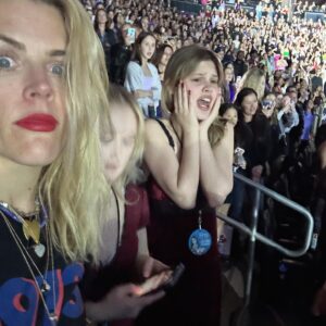 Busy Philipps Instagram - 💜We love Olivia Rodrigo so much💜it was beyond special to get to see her at MSG last night 😭 Such an incredible rock show! I feel so lucky I get to be the mom of these kids💕Someday I WILL find the picture of a 12 year old @oliviarodrigo with a 6 year old Birdie Silverstein at a meet and greet for Grace Stirs Up Success 😂💜
Also- please enjoy the side by side of me at age 19 and birdie last night in the same dress- YES ITS TRUE WE LOOK V SIMILAR 😭💜❤️( dress is @betseyjohnson from the 90s!)