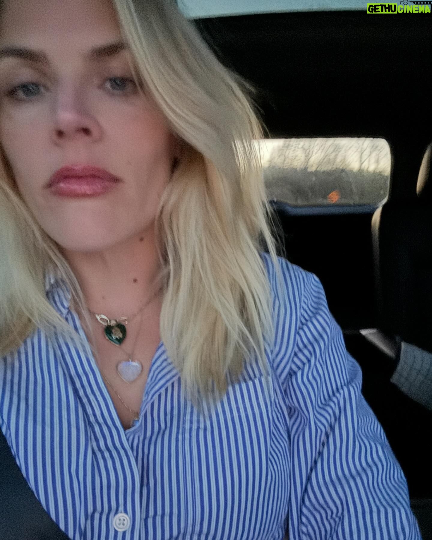 Busy Philipps Instagram - 1. my latest finished pig pot has golden wings and running mascara. she is my muse and i love her 2. you gotta let the sun shine on you sometimes, bb 3. yesterday, i was able to tour the new home of @childmindinstitute and as a bonus, hang out and chat with one of my favorite heroes @drharoldkoplewicz 4. i wore this to coachella in 2006 and @memes.n.cats pointed out it’s giving Ariel after the shipwreck and i think that was probably definitely in my subconscious also i’m 26 here and have like bleached eyebrows and the point is- your 20s aren’t the best it’ll ever be i mean for starters i am just SO MUCH BETTER LOOKING NOW MY GOD 5. gina’s face. you must zoom in. 6. a heart hiding in the floorboards that i hadn’t seen before ❤️ 7. today i took this and immediately thought, “oh shit! this is what i look like as a grownup!” 8. i mean i wouldn’t say no one but also probs wouldn’t hurt to just like turn it on anyway this weekend? 🤷♀️ 9. this photo weirdly popped into my head earlier today and then tonight i was looking for another picture and found it and i took it APRIL 13, 2020👀 4 years ago today. weird. 10. a great question from last night @superiorityburger WHATS YOUR ANSWER?? (mine was 33 but really i think it’s 38)