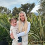 Éloïse Appelle Instagram – Vous croyez qu’elle boude? 🤪

#momanddaughter