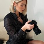 Éloïse Appelle Instagram - Pour cette fin d’année, je me suis lancé le défi de vous poster une tenue de fête par jour, pour vous donnez des inspi pour le nouvel an 🫶🏼 Pour cette tenue je suis partie sur un total look @zara avec une pochette @ysl ✨ Vous aimez ce look?