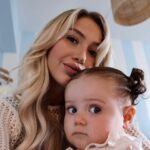 Éloïse Appelle Instagram - Bonne fête à toutes les mamans 🫶🏼 Tellement fière d’être la maman de cette petite fille exceptionnelle! Je rêvais d’être mère, mais c’est encore meilleur que ce que j’imaginais ✨ #happymothersday