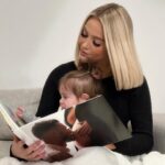 Éloïse Appelle Instagram - Quelques souvenirs de cette année magique gravé sur papier.. ✨ Ce remémorer ces moments en famille, quoi de plus beau.. 🫶🏼 Offrez-vous de magnifique souvenirs avec le code ELOISE2023 qui vous offre -40% sur tout le site jusqu’au 1er mars 📸 @monalbumphoto.fr #collaboration @agenceweevents