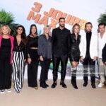 Élodie Fontan Instagram - Cette fois ci c’est la bande à … Tarek ! 🤩🥰😃 @legrandrex #AvantPremiere #NotreSiBelleEquipe ❤️