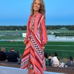 Élodie Fontan Instagram - Découverte de l’hippodrome de ParisLongchamp grâce à la superbe soirée organisée par @longchamp 🐎😍 #longchampattheraces @thomasdumontvip @agencevipconsulting