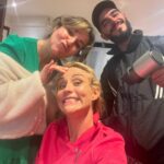 Élodie Gossuin Instagram – 🎥 Coulisses Tournage 

À retrouver bientôt sur @m6officiel 
Que la France est belle 🇫🇷 

Milesker amis basques 🩷
Et semaine prochaine on reprend les mêmes et on recommence 🙌 #Tournage #TeamMagique 😉⚓️🎬

Sondage : à votre avis dans quelle région ? 😘💌
