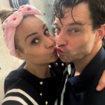 Élodie Gossuin Instagram - ♡ 𝓐̀ 𝓷𝓸𝓼 20 𝓪𝓷𝓼 ∞ 𝐸𝓃𝓈𝑒𝓂𝒷𝓁𝑒 ❤️ À notre Vie, les hauts incommensurables, les bas démesurés, les moyens soporifiques. À nos silences si bruyants, nos discussions feutrées, ta folie si libérée, tes manies Marvel et du rangement psychorigide du lave-vaisselle, À ta façon d’être relou, à la mienne d’être chiante et surtout… vive l’Amour ❤️ Merci à Mamie et Papy qui gardent nos 4 merveilles 🙏🏻🫶. À nos rares moments si précieux en amoureux 📍À @thermesmarins_saintmalo pour cet écrin au-delà de nos rêves 💭 🫶🌊🦪🦦🪸🧜‍♀️🧜‍♂️⚓️ #invitation #20ans #Am