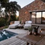 Émilie Fiorelli Instagram - CONCOURS • 2 NUITS, 2 PERSONNES, 1 BERGERIE sur l’île de beauté • 1 petit déjeuner pour 2 • 1 panier des produits de notre ferme • champagne à votre arrivée NATURE préservée & REFUGE de charme, Ici on parle dû MAGIE DU LIEU Le domaine Les Oliviers de Palombaggia***** est en sanctuaire pour tout hôte à la quête d’un lieu ressourçant, on vous transporte dans notre monde, entre maquis et plage de rêve, une expérience unique et authentique de la CORSE La sérénité en art de vivre. SLOW LIVING SURROUNDED BY NATURE _____________________________________ Nous vous invitons à jouer : •🌲Abonnez-vous à @lesoliviers.corsica & notre partenaire @casadipetra.corse  •🌲abonnez vous au compte d´ @emilie_fiorelli_officiel •🌲Aimer ce post •🌲en commentaire mentionnez un/une personne de votre choix, ou celle avec qui vous aimeriez partager ce séjour •🌲partager en story le concours _____________________________________ FIN DES PARTICIPATIONS LE 31 DÉCEMBRE 2023 TIRAGE AU SORT DEBUT JANVIER -Date du séjour Avril-Mai 2024- (photos non contractuelles, la bergerie attribuée dépendra de nos disponibilités) Bonne chance à tous & belles fêtes de fin d’années #collaborationcommerciale