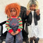 Émilie Fiorelli Instagram - Chucky & Tiffany 🤣 Ils ont pris leur rôle à cœur Farrell jpp & Louna trop cute 🥰 La vidéo c’est cadeau petite danse de Tiffany 🤣 🎂 @les_gourmandises_de_jo