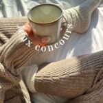 Émilie Fiorelli Instagram - Concours festif Nuxe🌟 TERMINÉ Participez pour gagner un magnifique coffret de Noël de chez @nuxe : un trio de mini huiles, le tout accompagné du nouveau roll&glow or et d’un élégant furoshiki🎁 Le tirage aura lieu le 31 décembre, il vous suffit de participer ici, taguer des amis dans les commentaires, et pourquoi pas partager en Story pour augmenter vos chances! N’oubliez pas d’être abonné à Nuxe et à moi-même Que la chance soit avec vous! 🌈✨ #Concours #CadeauxDeNoël #collaborationcommerciale