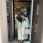 Émilie Fiorelli Instagram - Dump Elevator 🪞 Plutôt one, two ou three ? 🤪