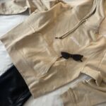 Émilie Fiorelli Instagram – Le sweat juste pour la déco il fait encore trop chaud 🥵
