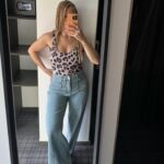 Émilie Fiorelli Instagram - 1 - Moi 2 - Moi en faisant le signe Jul 🤪 3 - Moi dans l’ascenseur 4 - bon bah moi encore 5 - the Mask 6 - Nous 🫶🏻 7 - Ma foi encore moi 😭 8 - No comment ! 9 - je la trouve incroyable 😍 10 - C’était le feu 🔥