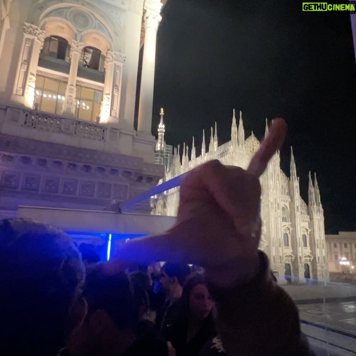 Émilie Nef Naf Instagram - « Il segreto della felicità non è fare sempre ciò che si vuole, ma volere sempre ciò che si fa. » #italia 🇮🇹