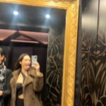 Émilie Nef Naf Instagram - « Une soirée exquise empreinte de rires complices, d’amitié sincère et de conversations pétillantes, où le champagne se mêle à nos éclats de joie, illuminant la nuit de notre complicité éternelle. » Émilie ✨🤍
