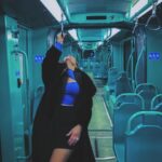 Émilie Nef Naf Instagram - Appréciez chaque instant de la vie comme s’il était le dernier, valorisez et chérissez vos relations, évitez les tracas inutiles, car le bonheur se vit pleinement dans l’instant présent. Ce que nous vivons aujourd’hui pourrait ne pas être là demain, donc vivez et aimez-vous bordel de merde ! 🌹🇮🇹🍕🍝❤️