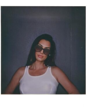 Émilie Nef Naf Instagram - 90´S vibes baby 🎥🎞️✨ #ia