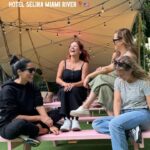 Érika Villalobos Instagram - Aquí la segunda parte de Miami que les prometí. Trabajo, música, amistad, fútbol, familia, playa, sol, y amor. ¿Se puede pedir más?