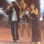 Érika Villalobos Instagram – Lo mejor de la noche: la sorpresa de nuestros hijos. Qué orgullosa me siento… 💚 @7orbellino
#TBOConcierto