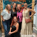 Érika Villalobos Instagram - Una experiencia “de locos” lo que fue MADRES, el musical en Miami. 🌟🌟🌟🌟 Gracias a @tarikosan, @fiorellamilla, @valinbalon y a todos los que trabajaron 💪🏽 en Perú y en USA para que esto se hiciera realidad. @veranodelnoventaynueve @danitzamb99 @preludioac. A mis hijitos Mikael y Fernanda por ser parte de este musical, por ser mi apoyo y darme tanto amor. A mis amigas preciosas @alexandragrana @rossana.fm y @gianellaneyra_ por esa magia que llevan dentro, que hace que ocurran cosas increíbles dentro y fuera del escenario. Y, finalmente, gracias al público que estuvo presente, más grande que nunca, riendo , llorando, aplaudiendo. Nos vamos con una sonrisa enorme y el corazón llenito llenito.
