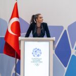 Öykü Serter Instagram - Master of Ceremonies(MOC) coolest title ever:)🤘🏻✨ Avrupa Olimpiyat Komiteleri’nin (EOC) 52. Genel Kurulu, 6-7 Ekim günlerinde İstanbul’da, Avrupa’nın önde gelen spor liderleri ve temsilcilerinin katılımıyla yapıldı. Bana bu uluslararası organizasyonun bir parçası olma imkanını sunan TMOK Başkanı Prof. Dr. Uğur Erdener ve TMOK Genel Sekreteri Neşe Gündoğan’a sonsuz teşekkür ve şükranlarımı sunmak isterim. Müthiş keyifli bir iş, şahane bir deneyimdi. Teşekkürler @tmok_olimpiyat 🫶🏻🏅✨ #tbt ✰ @museumoffineclothing ♛ @zuleyhakuru ♛ Styling by the one&only canım @rutkayozis ❤︎ Make up by canımın içi kız kardeşim @saimesaime ❤︎ Organizasyon sürecinde 7/24 her yere ve herkese yetişen Barış Acar’a da göstermiş olduğu ilgi ve alaka için minnettarım, çok teşekkürler🤍🍃@baris_acar_brs photo credit: @gokalp_durmaz ✶