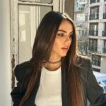 Özgü Kaya Instagram - 🖤