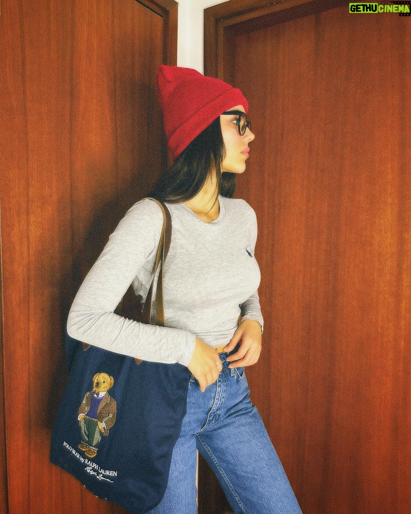 Özgü Kaya Instagram - my favorite thing is new year shopping🤓 Let’s go❤️ #ad