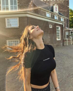 Özgü Kaya Instagram - sun kissed✨