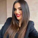 Özgü Kaya Instagram - black dress, red lipstick, with high heels… deadly combination❤️